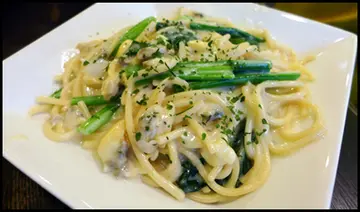 白汁蜆肉菠菜意粉