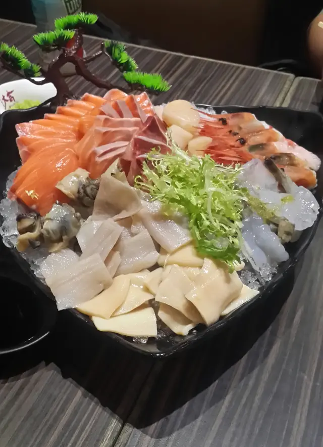 刺身拼盤