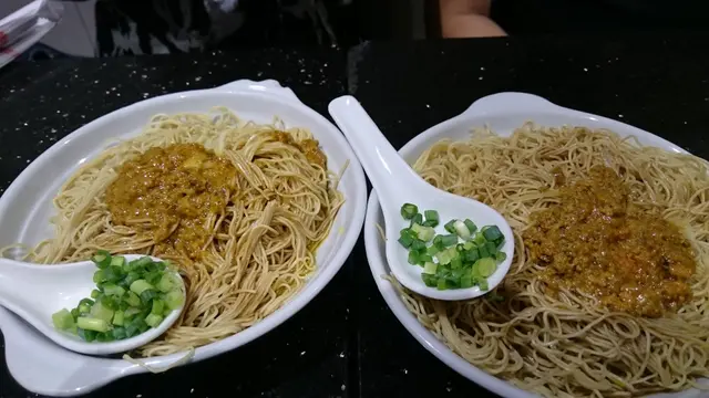 蟹黃撈麵