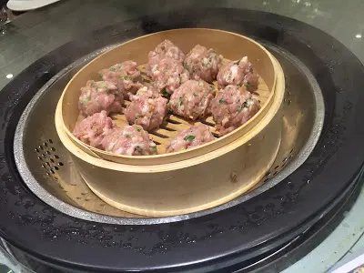 惠州蒸手剁豬肉丸