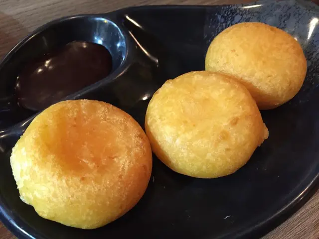 一口朱古力芝士年糕