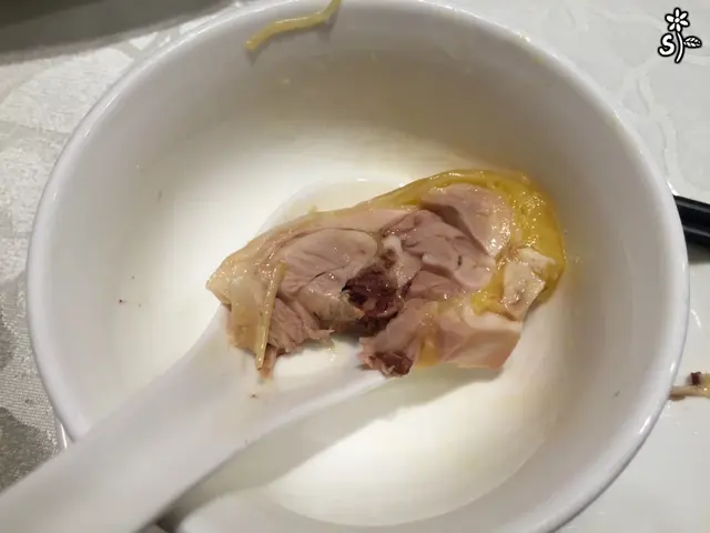 盈福招牌瑤柱浸雞 (半隻)