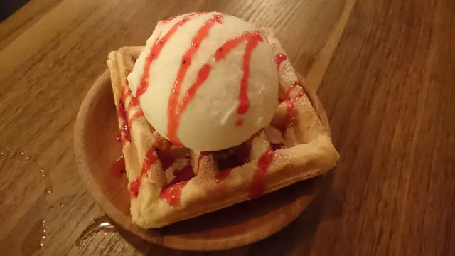 乳酪雪糕waffle