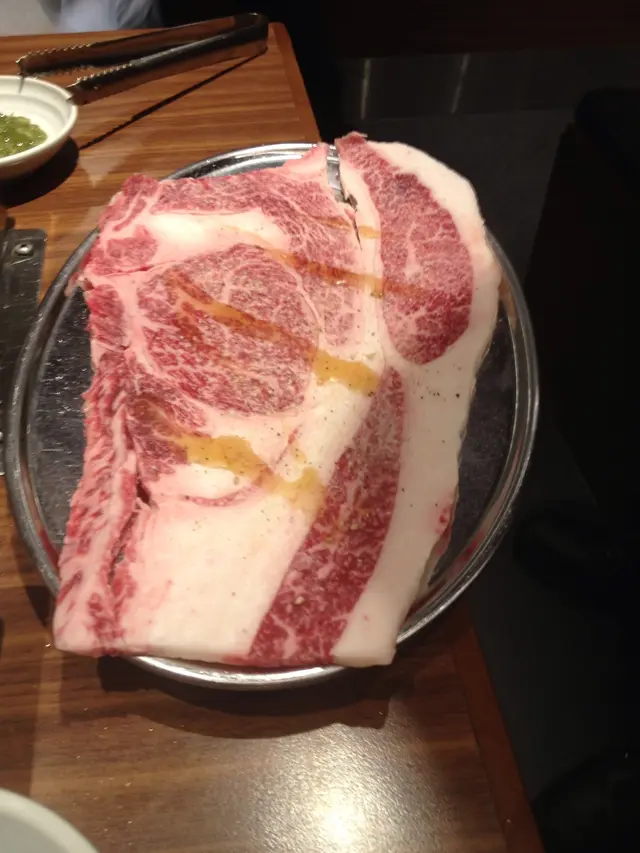 大得驚人牛小排