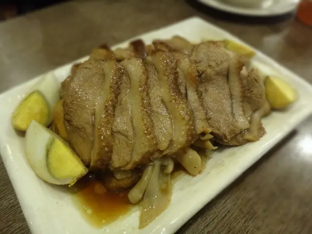 滷水鵝片拼鵝腸（$118）