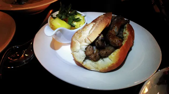 黑毛豬香港豬扒包