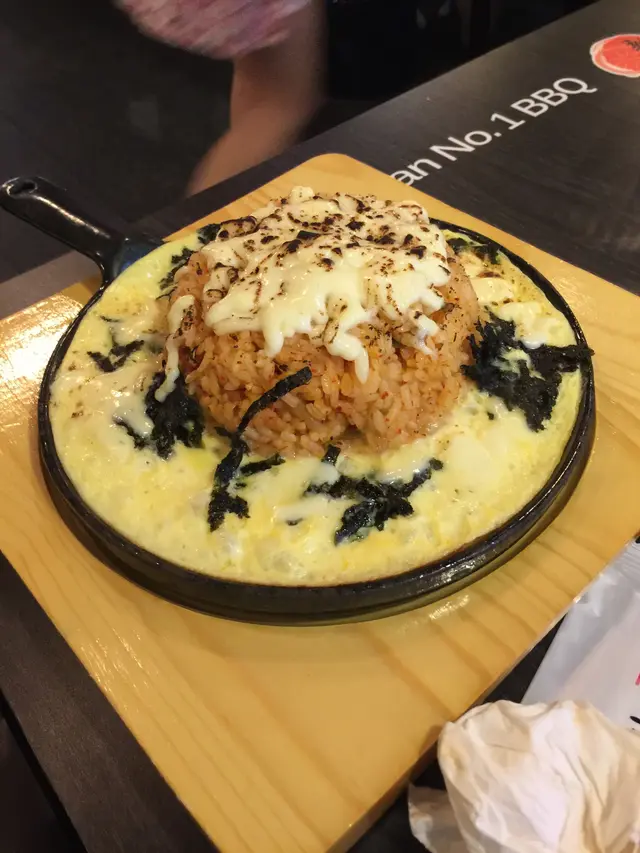 開頭我都怕怕地會好''留'',但係食落去真係唔錯,底係蛋黎既