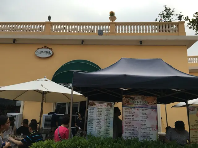 有露天及室內座位