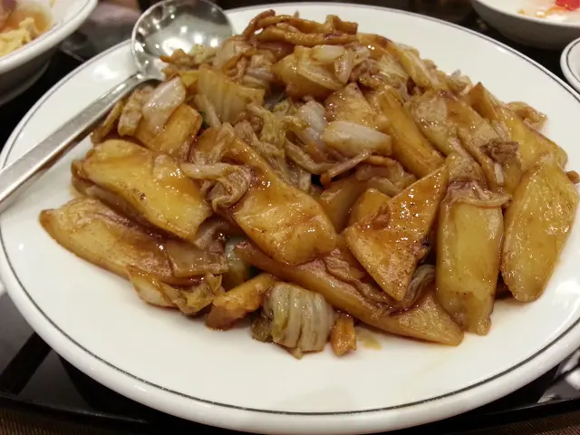 津白肉絲炒年糕