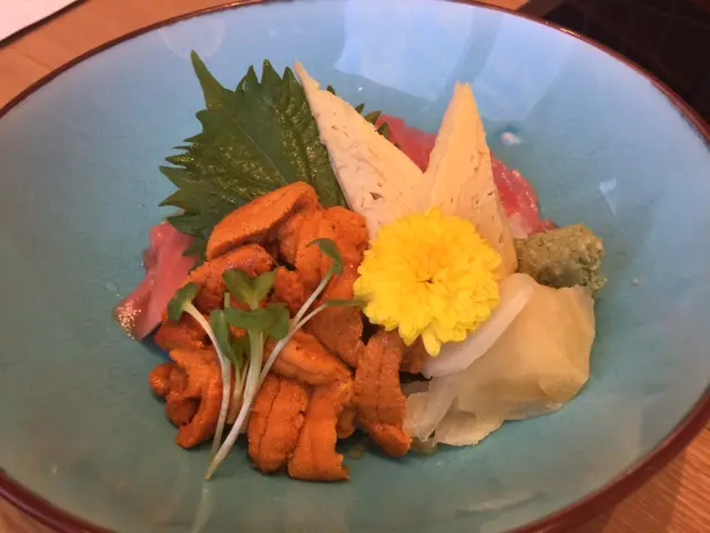 吞拿魚腩日本海膽飯