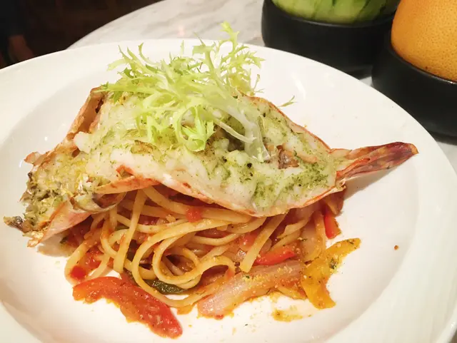 大大隻老虎蝦開邊,微辣!