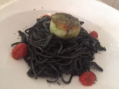 北海道珍寶帶子墨魚汁意大利麵