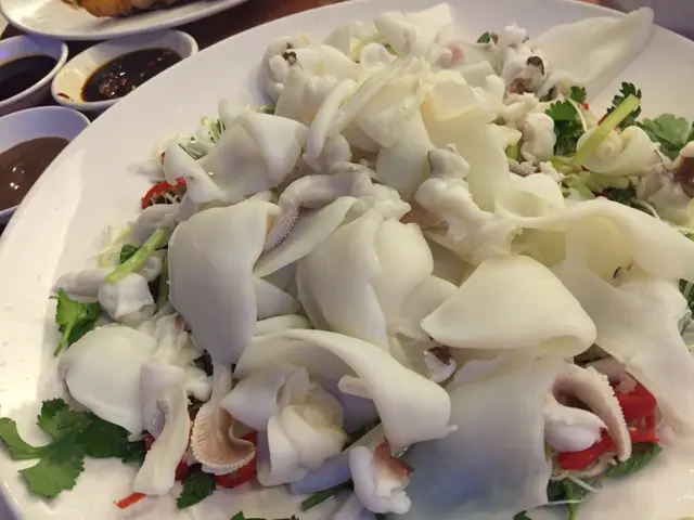 唔掂。唔香、無味、得個硬字