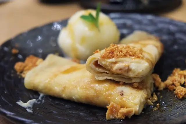 自家製柚子忌廉班戟配柚子雪糕