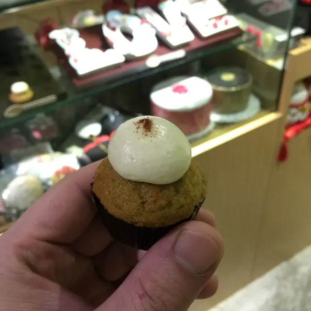 帶少少咸味，filling 有香蕉！