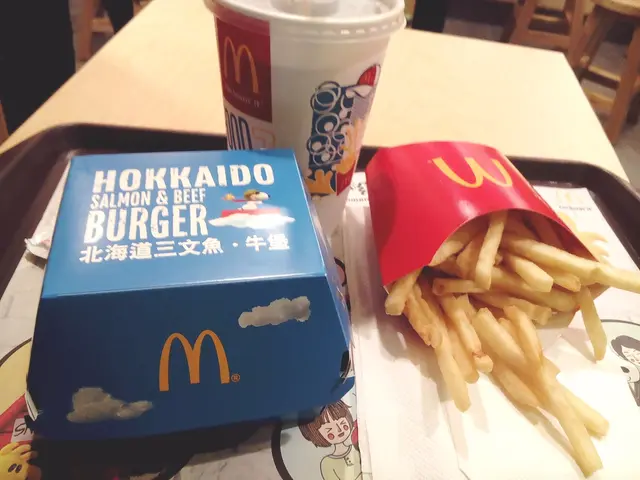 北海道三文魚 · 牛堡