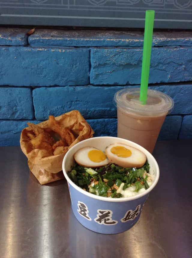 下午茶 - 牛肉米線套餐 + 糖心蛋