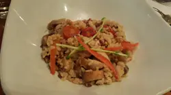 吃了几口才记得影相,上枱前更精致