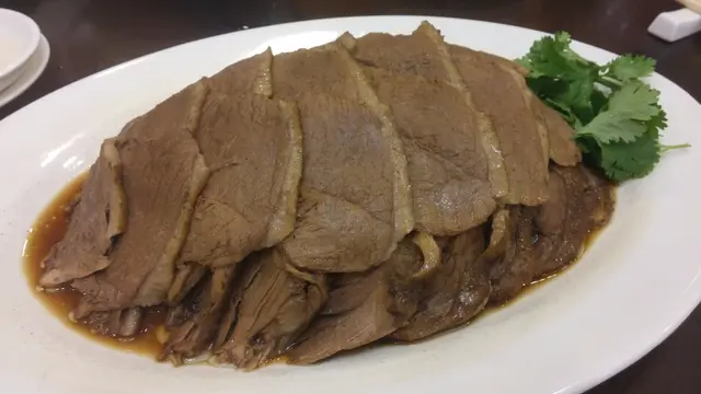鵝片肉薄不韌,但就比較緊實富韌感,不會綿綿爛爛