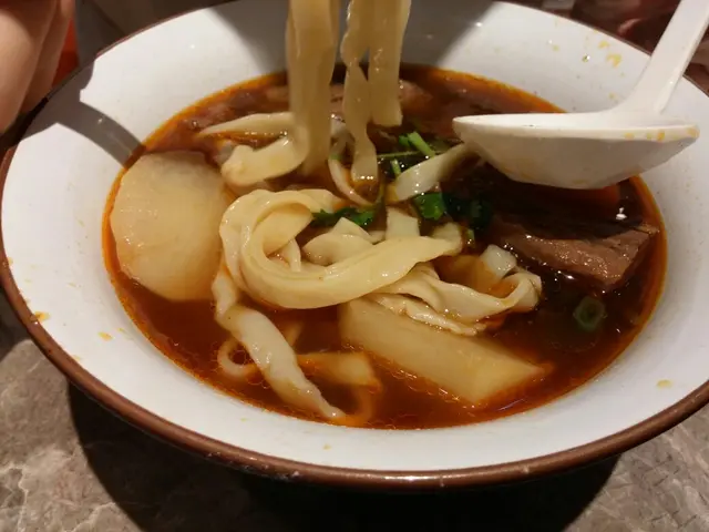 麵條同麻醬麵一樣