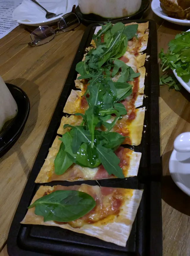 巴拿馬火腿薄餅