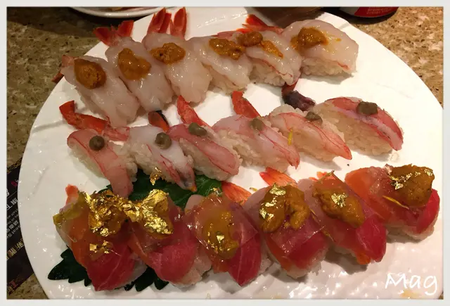 海膽赤蝦壽司, 生松葉蟹腳伴蟹膏壽司, 殿壽司