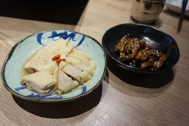 川香鴨舌和壇子花彫醉雞