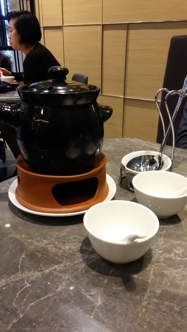 清清楚楚列明用料及功效，每款各有特色，我們還是點了說益脾潤肺，活血補氣的這款