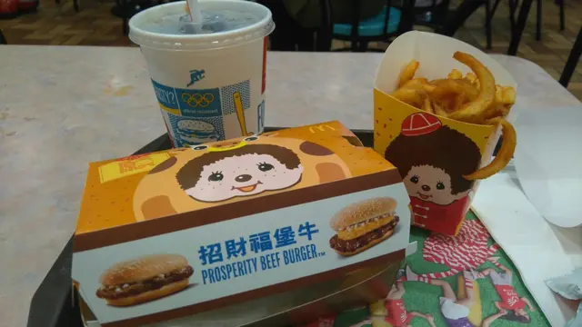 為何配上monchichi