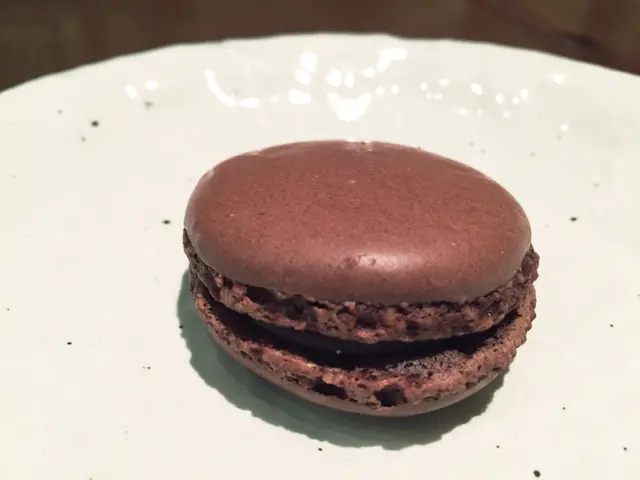 Chocolate Macaron