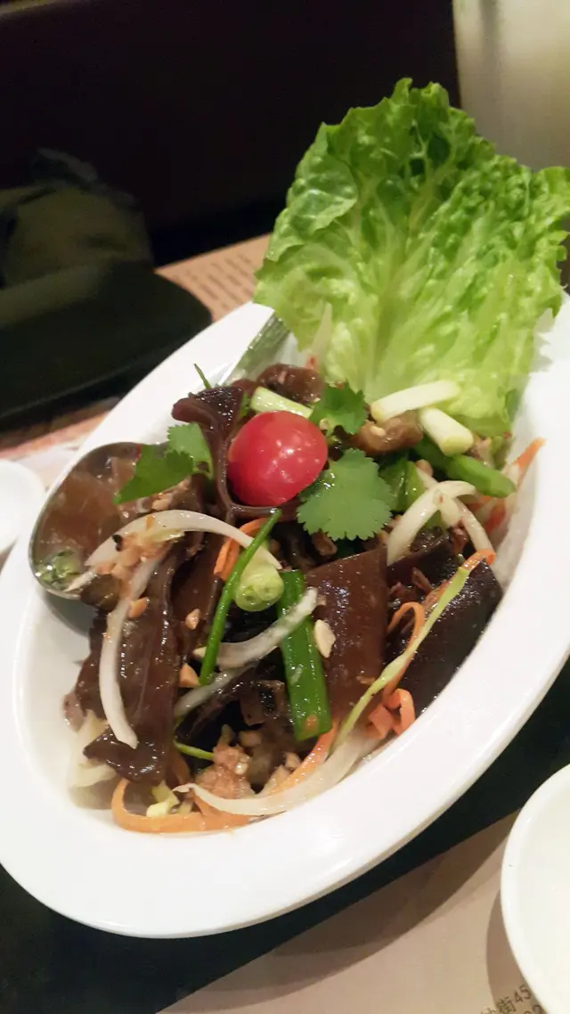 涼拌海蔘黑木耳