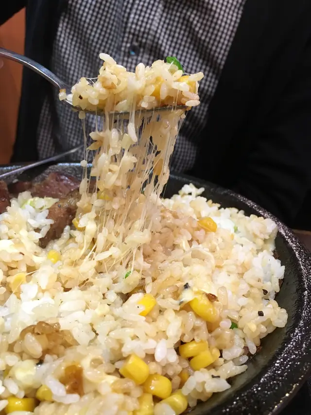 招牌特級西冷扒鐵板飯