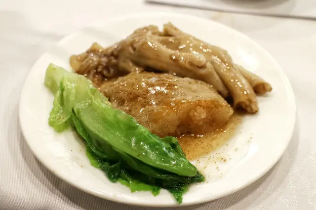 蝦子柚皮生扣鵝掌