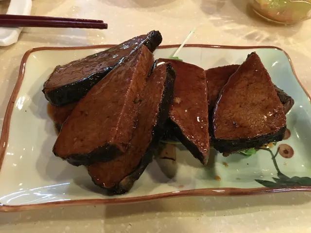 一食就係大豆味  ，我就覺得麻麻，朋友覺得幾木味