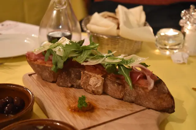 48 months Iberico ham on farmer's bread