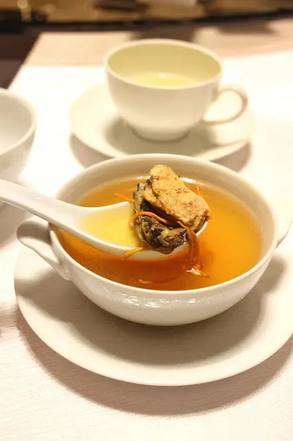 蟲草花燉竹絲雞