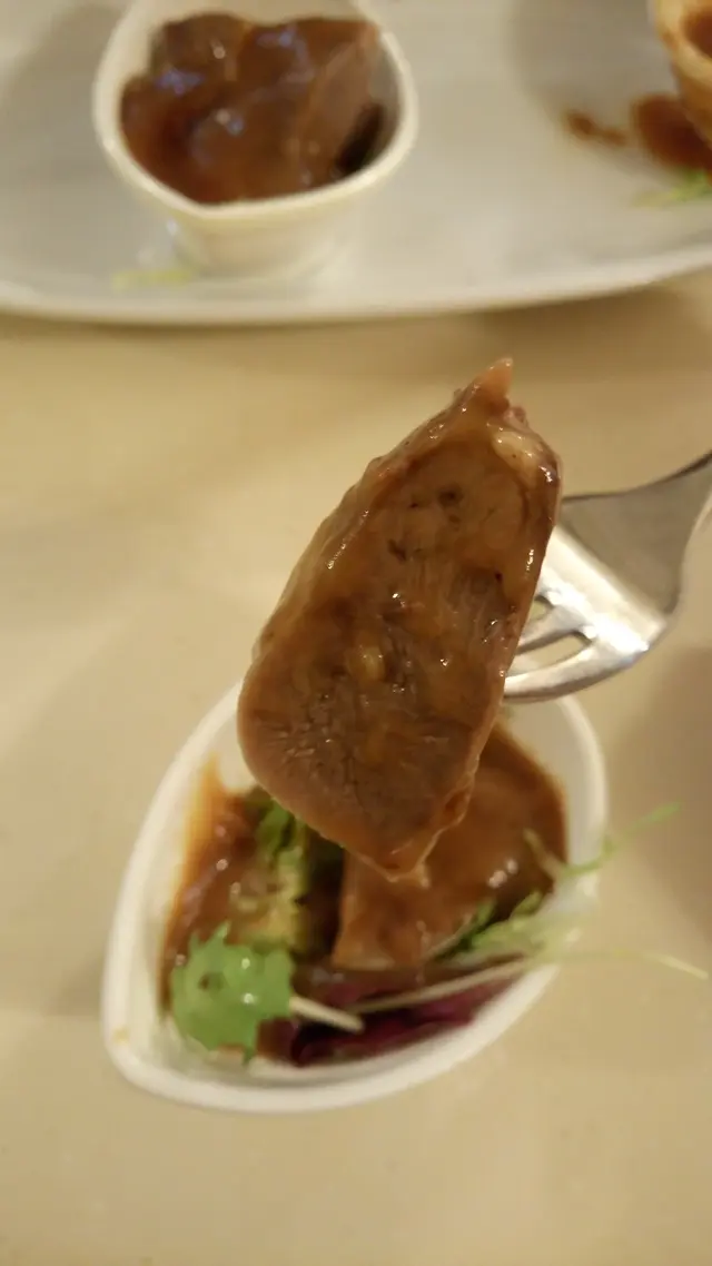 一口牛脷