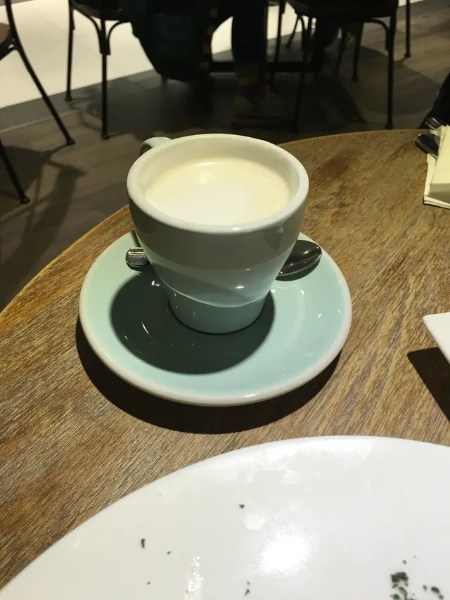 Hot  Honey  Earl  Grey  Latte