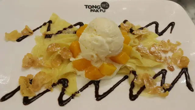 芒果可麗餅配雪糕