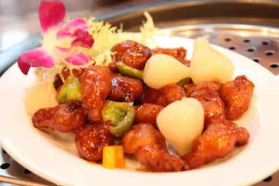 招牌拔絲咕嚕肉