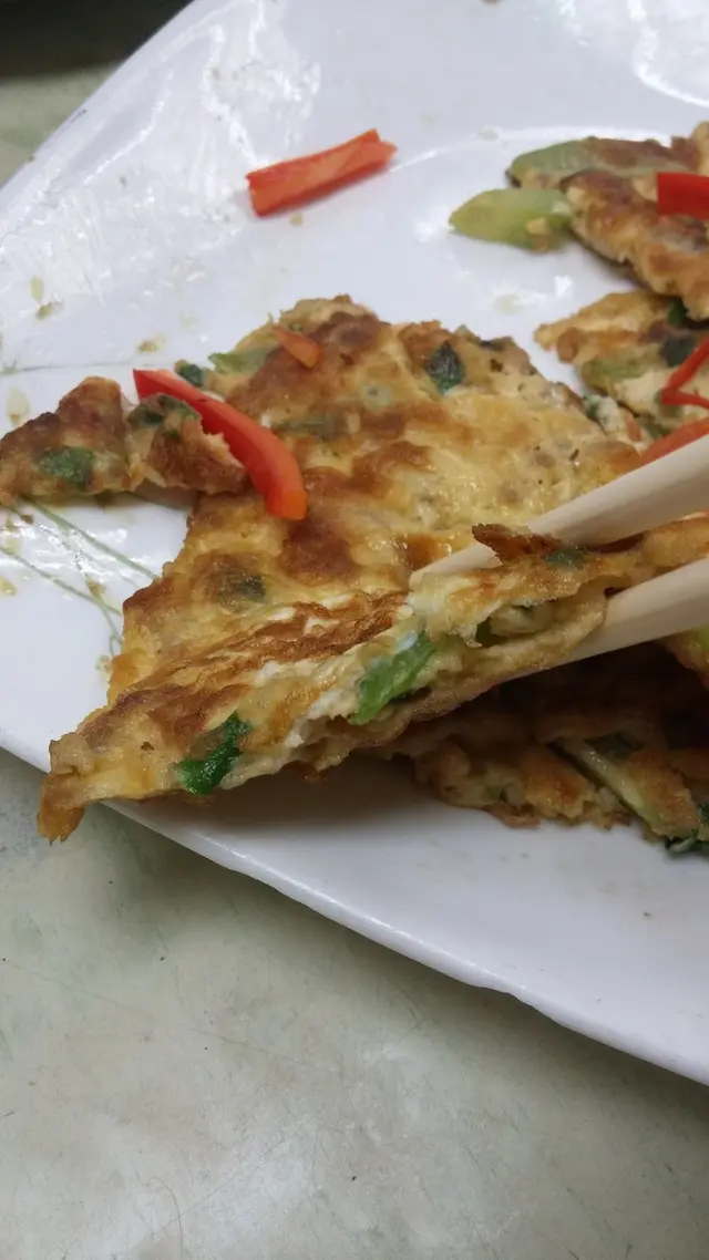 更加突出的就是蛋香焦香，還有點點肉鬆咬口及肉味點綴，還是好入口的一道