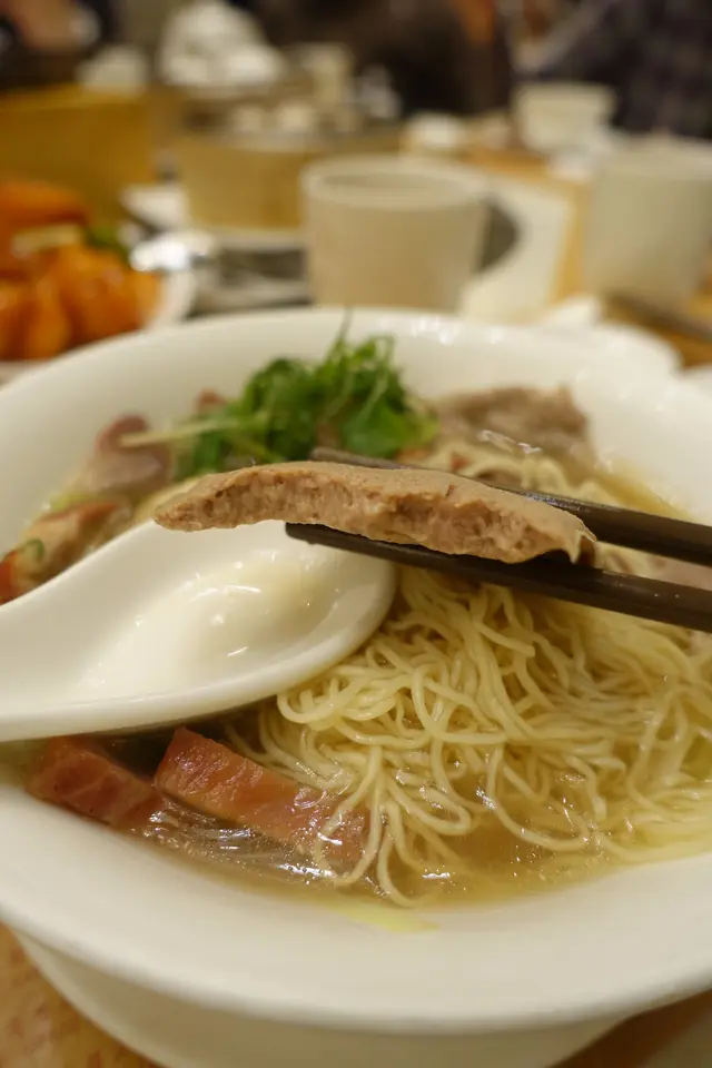 豬膶火候拿捏得準繩，剛剛焯熟，嫩滑帶爽！