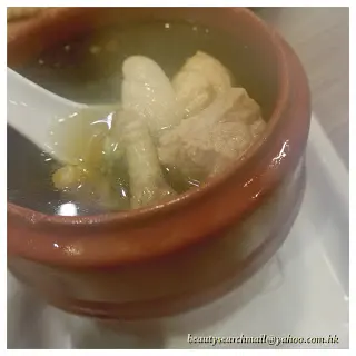 滋潤燉湯