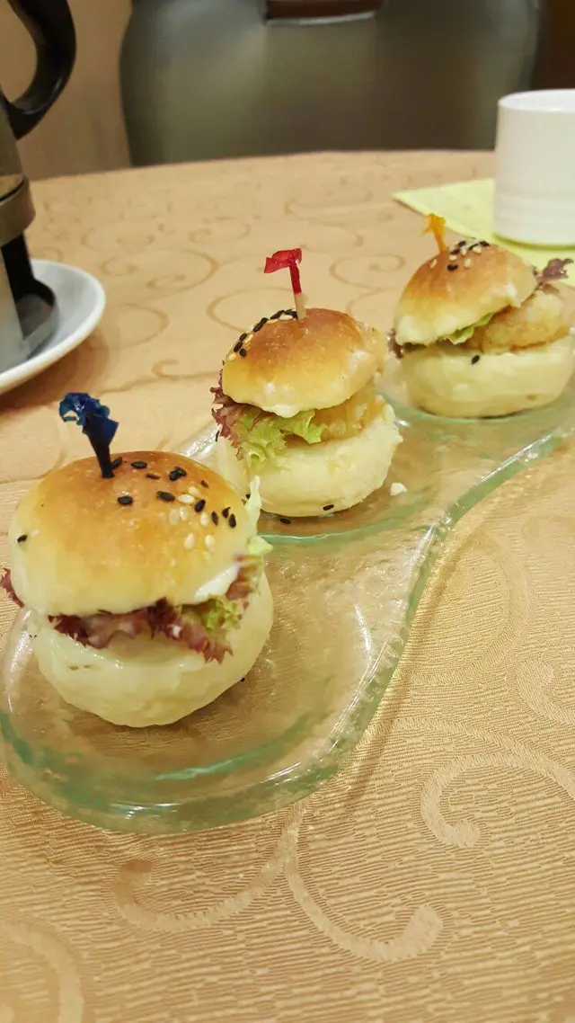 青芥脆蝦一口漢堡