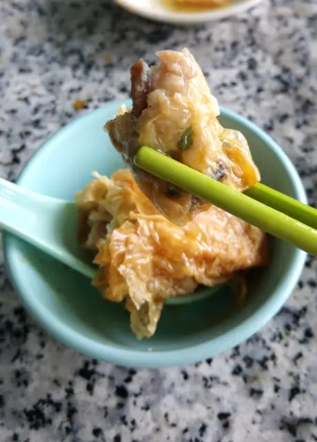 餡料豐富, 有蝦又有豬肉