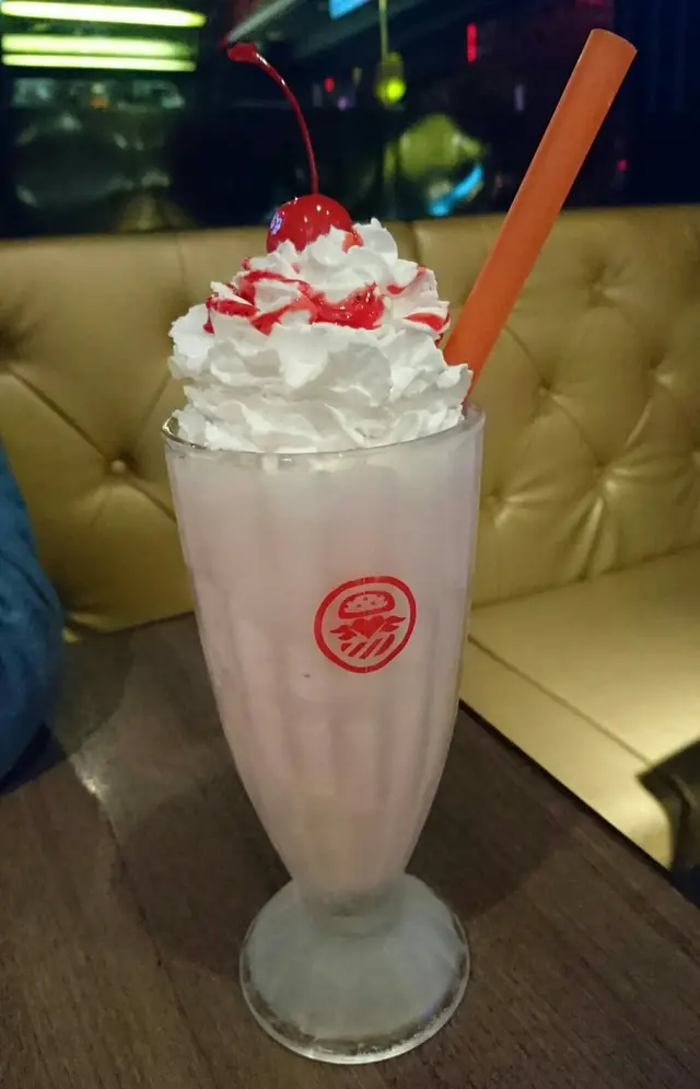 strawberry milkshakes