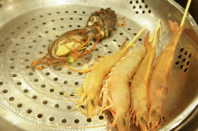 生猛海中蝦、大連鮑魚