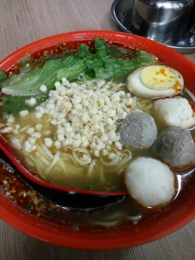 渣渣是雞肉碎