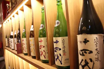 近入口處的酒櫃