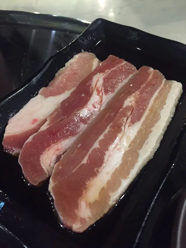 喜來五花肉配特製醬汁